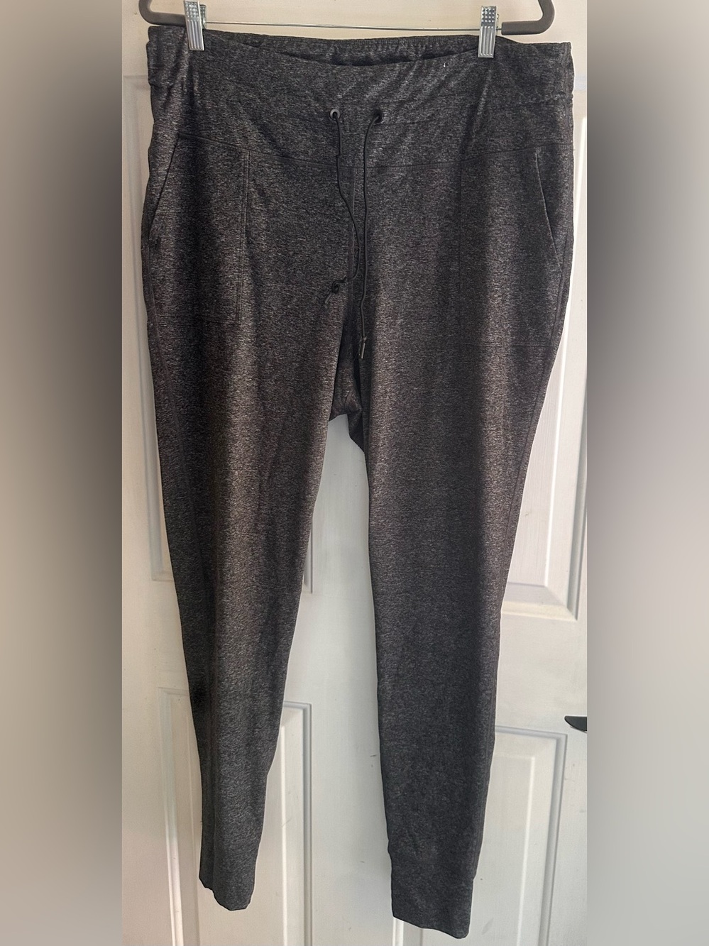 Old Navy Dark Gray Women’s Jogger Sweatpants